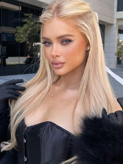 Тирамия эскорт в городе Астана